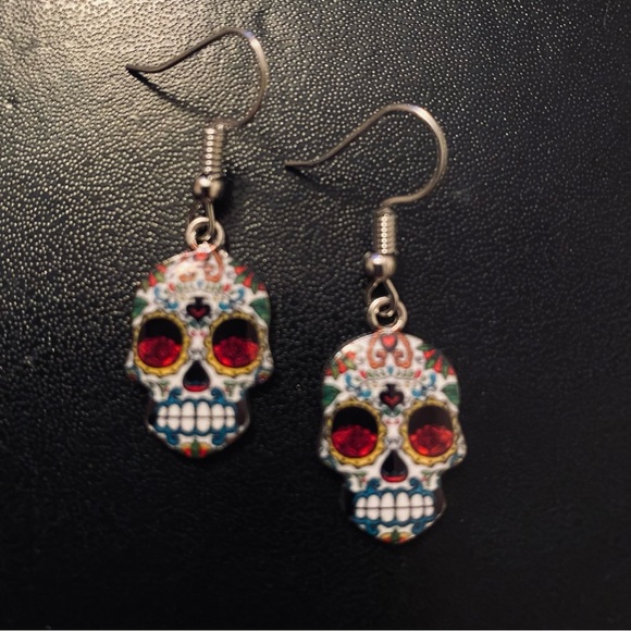 Jewelry - ⚡️ Halloween Skull Silver Earrings NEW